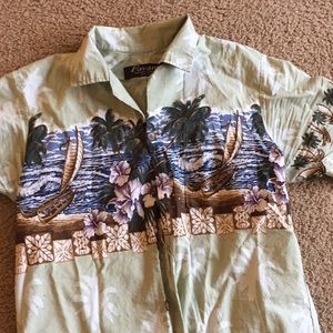 Small Hawaiian shirt